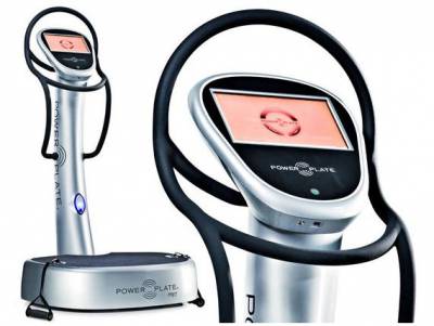 Виброплатформа Power Plate My7 Power Plate® My7™ предлагает свыше 250 программ, улучшающих 
самочувствие, позволяющих лучше выглядеть, повышающих спортивные 
результаты.Цвет (стандартный) - серебряный металлик или черный глянец.Частотный диапазон - 30–40 Гц (с шагом настройки 1 Гц).Гипергравитационная составляющая - 2L 4H6 уровней сопротивления.Максимальная нагрузка: 136,4 кгВремя: 15-секундное приращениеРазмер: 87см x 80см x 153 смВес тренажера: 130 кг