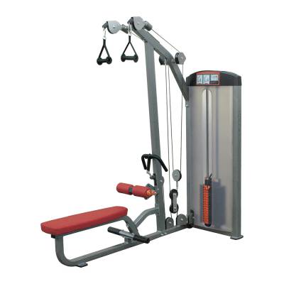 Тяга сверху/Гребля сидя Aerofit IF8102 Тяга сверху/Гребля сидя Aerofit IF8102 Новая линия профессионального спортивного оборудования AEROFIT IF LINE – это качественные, надёжные и недорогие тренажёры, которые разработаны специально для фитнес центров и спортивных залов американскими специалистами. Каждая единица оборудования выполнены в соответствии с последними технологиями и мировыми стандартами безопасности.
Спортивное оборудование серии IF обладает рядом преимуществ. Они не только комфортны в эксплуатации, но и удобны при транспортировке и установке. Тренажёры доставляются клиентам в разобранном состоянии, поэтому их можно без лишних усилий занести в помещение.
Каждый тренажёр обладает плавным обтекаемым профилем.