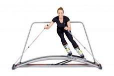 Горнолыжный тренажер Power SKI Machine Power SKI Machine &mdash; простой, удобный и эффективный горнолыжный тренажер с полной имитацией движения, позволяющий безопасно обучиться технике катания на горных лыжах.
На горнолыжном тренажере происходит тренировка мышц всего тела, что обеспечивает хорошую физическую форму и совершенствование техники.
Занятия на тренажере в течение 10 мин. эквивалентны 500 виражам на горных лыжах, что примерно составляет 3-5 горнолыжных спусков.
Размеры в собранном виде: 219x68х125см, вес 48кг.
Размеры и вес упаковки: 220x70х30 см, вес 50 кг.
